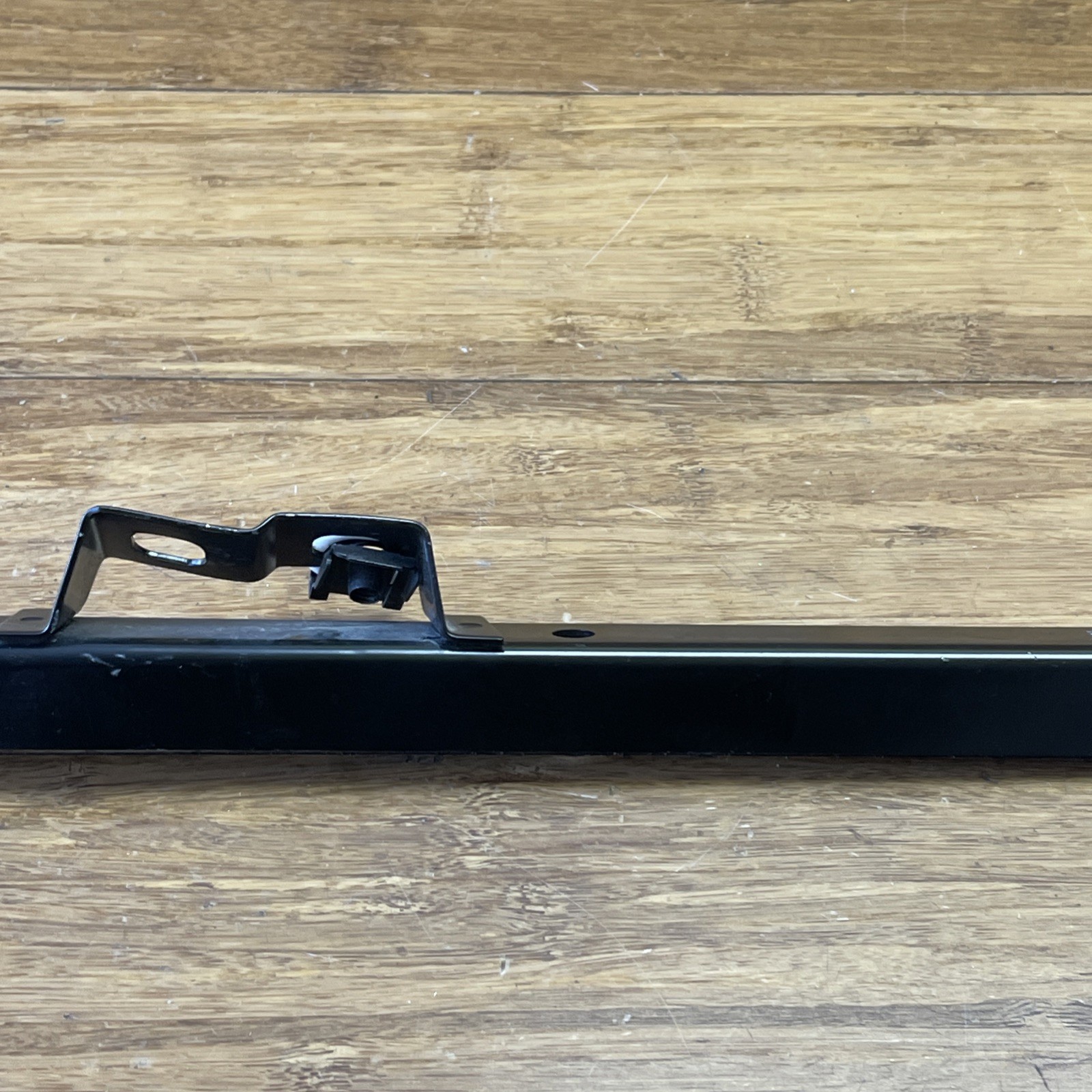 2014-2020 BMW i8 I12 Front Right Upper Door Hinge Mount Bracket Support OEM