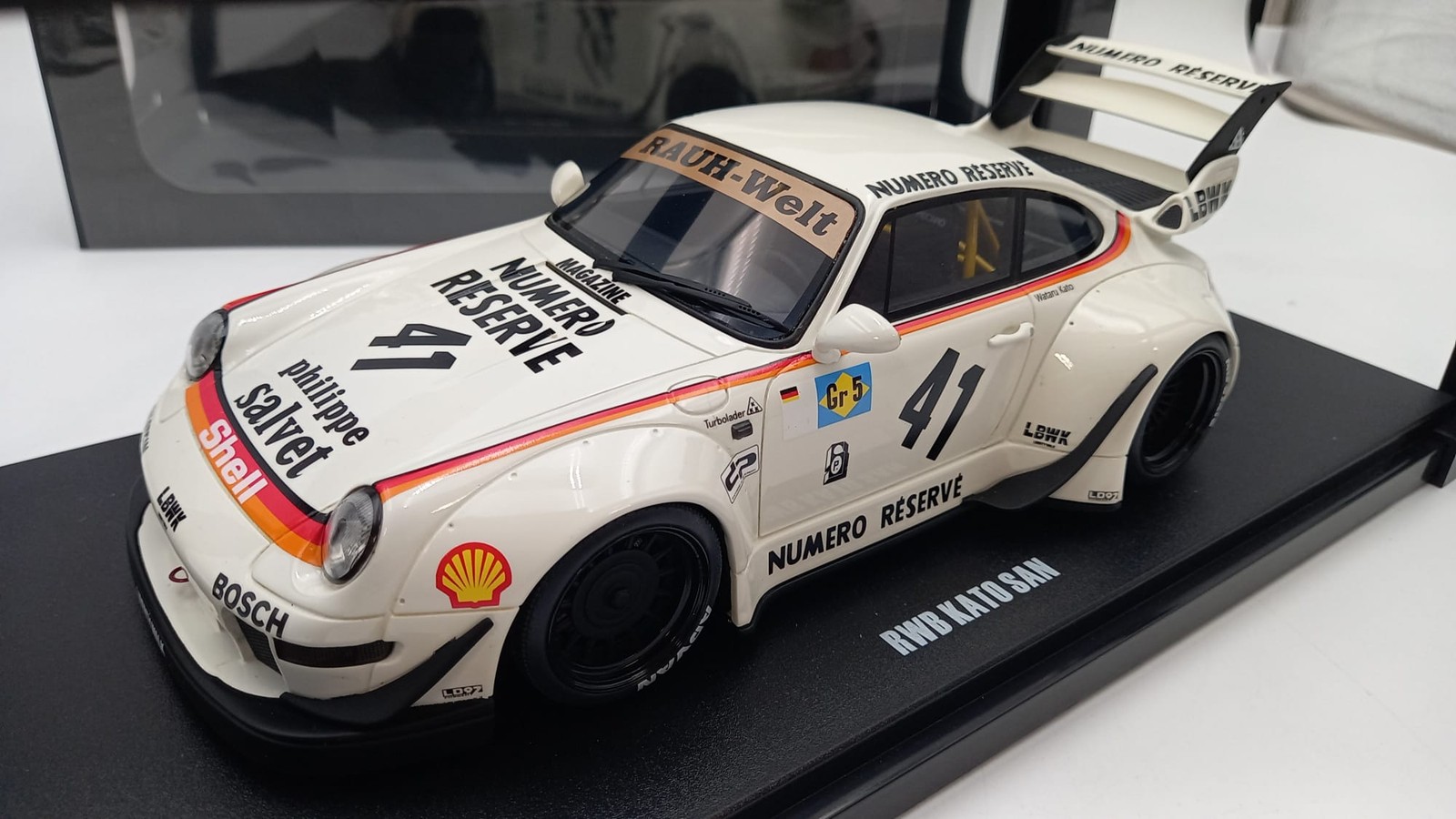 GT451 GT Spirit Porsche 911 RWB Kato San 1/18