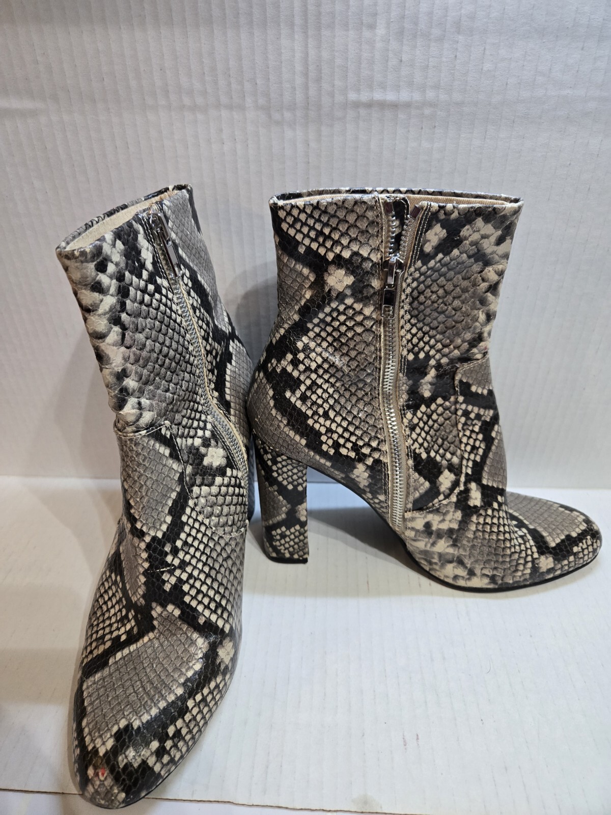 Steve Madden Ragan Snake Print Bootie Size 8 - image 4