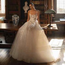 Lace Appliqued Wedding Dresses Beaded Bridal Gowns Square Neckline A Line Tulle