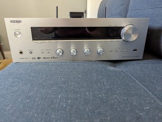 Onkyo TX 8250 AV Receiver Silver Good Condition remote