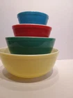 Vtg Pyrex PRIMARY Colors Mixing Nesting Stacking Bowl Set