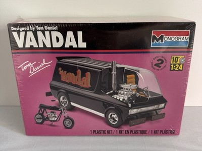 Monogram Tom Daniel Vandal Custom Van 1/24 Model Kit 2012 New Sealed Show Rod