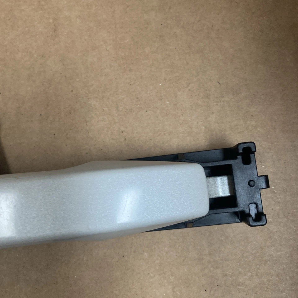 Manija de puerta exterior delantera derecha Subaru Legacy 2010 2011 2012 sedán 37J 3925 Foto 4 de 4