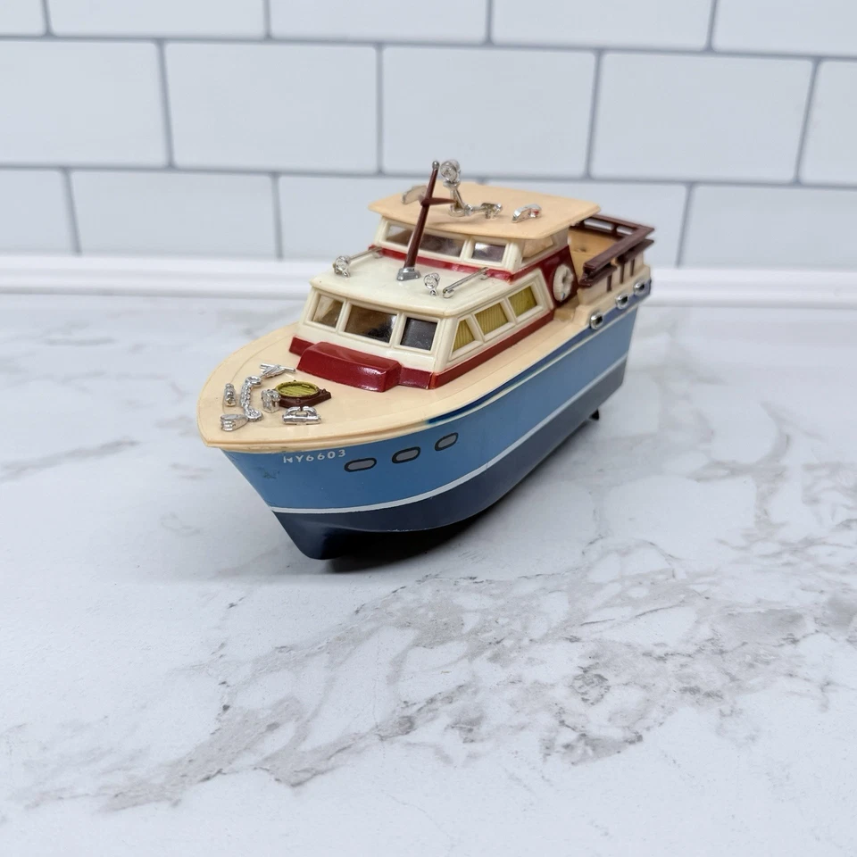 Ideal Toys Boaterific Motorific 1966 King of the Sea cabina crucero Foto 2 de 4