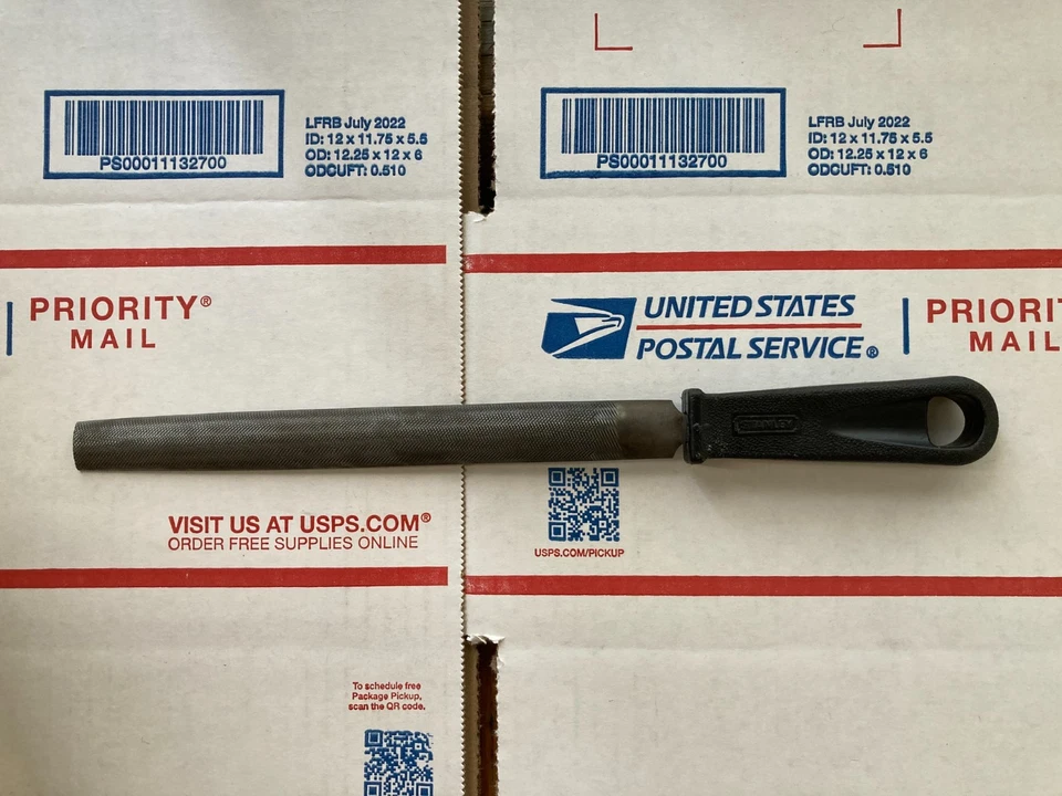 Stanley 1990s Vintage 8in Half Round Double Cut Bastard File w/ Nylon Handle - Image 2 of 4