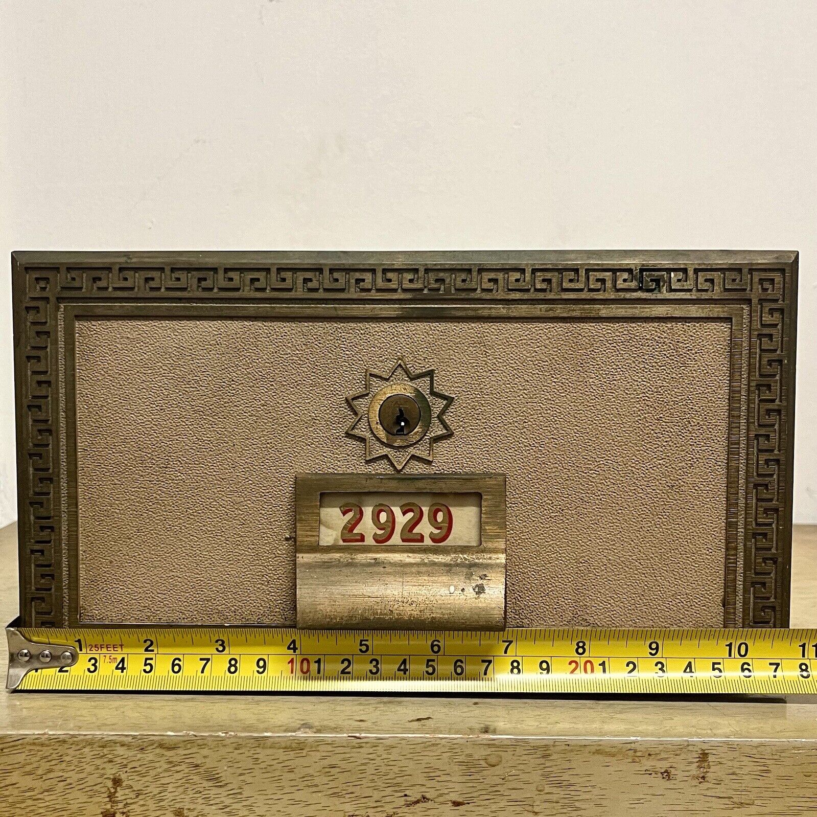 Foto 10 di 15