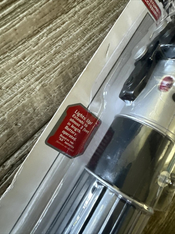 Star Wars Luke Skywalker Lightsaber Telescoping Bright LED Lights - Image 4 of 4