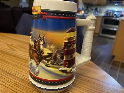 Vintage 2002 BUDWEISER HOLIDAY CERAMIC STEIN Guiding The Way Home