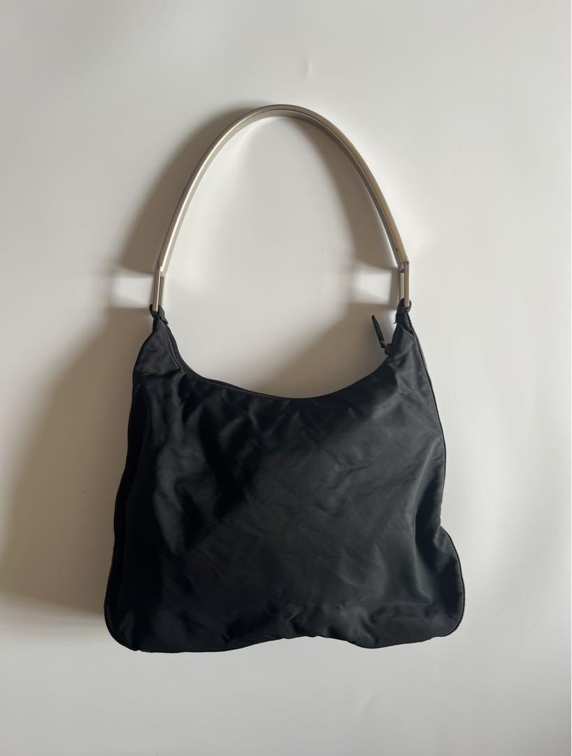 PRADA SS1998 NYLON SILVER BLACK HAND BAG WOMEN'S SIMPLE From PRADA SS1998 NYLON SILVER BLACK HAND BAG WOMEN'S SIMPLE From
