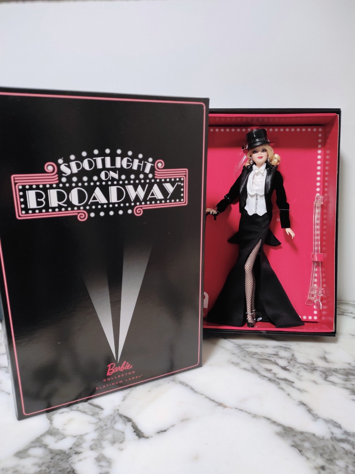 Poupée Barbie Spotlight On Broadway Platinum Label CGT09 pour collectionneurs