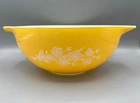 Vintage Pyrex Butterfly Gold Cinderella Handle Mixing Bowl 2.5 qt #443