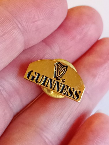 Guinness Messing Brauerei Pin Anstecker