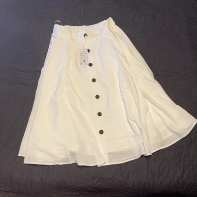 Belle Pogue White Button Skirt Black Buttons, Pockets Lined Size Medium