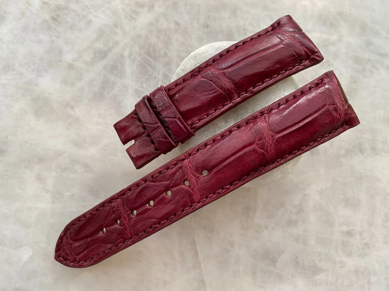 20mm/18mm Burgundy Alligator Crocodile Print Leather Watch Strap Band