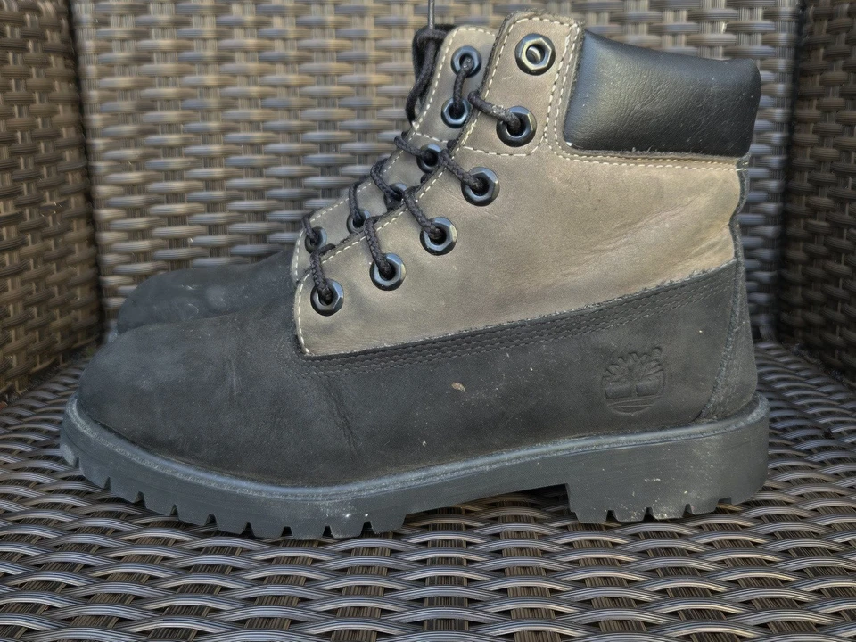 (M052 981) 🥾 Timberland 6-Inch Premium Junior – Nubuck Noir & Gris – Taille 37 - Photo 2/4