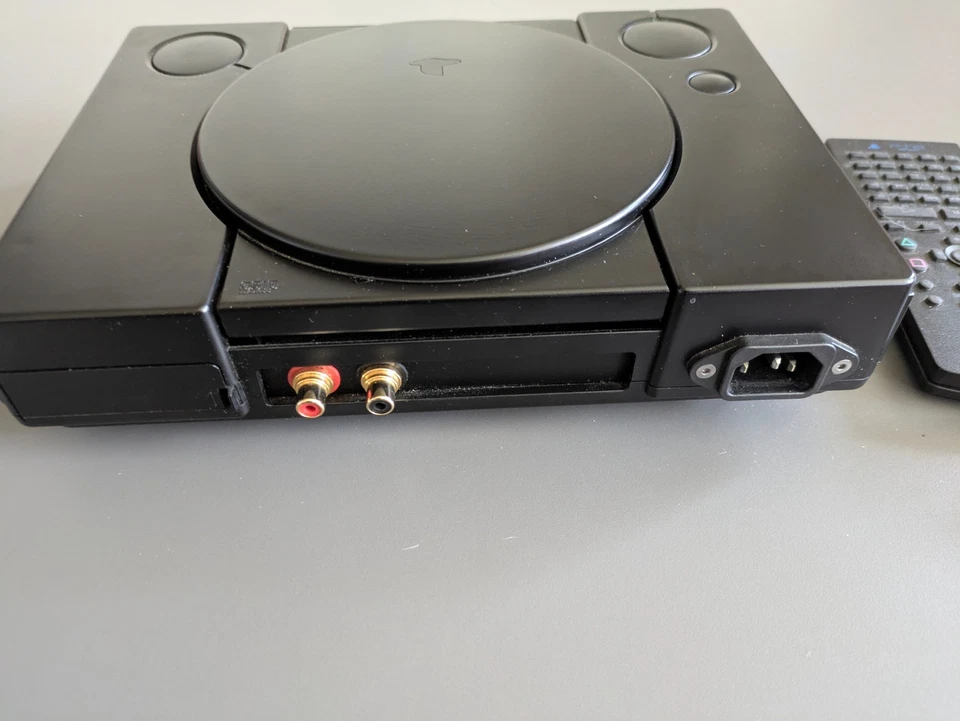 CD Player Playstation 1000 1002 mit Fernbedienung PS 1 und Stromkabel - Bild 3 von 4