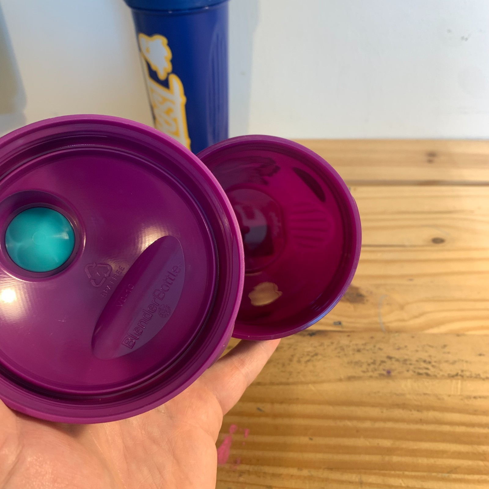 GHOST LIFESTYLE 2 Two 28oz Classic Blender Bottles With Blender Ball NEW