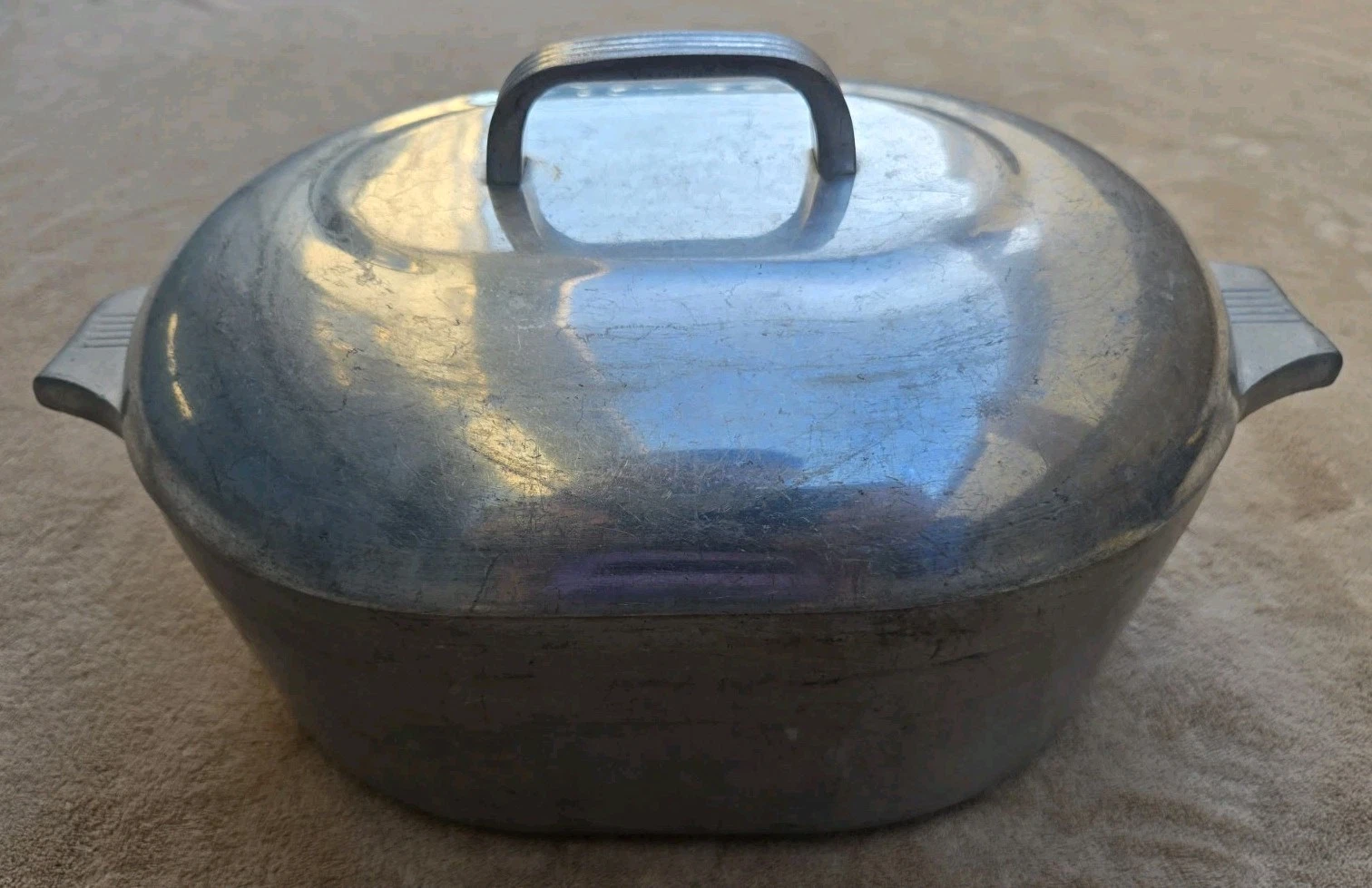 Wagner Ware Sidney-O Magnalite 4265 Oval Roaster Dutch Oven with Lid