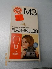 NOS Partial Box of 11 GE M3 Clear Flashbulbs