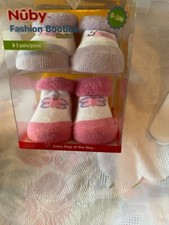 NUBY-SIZE 0-3 MONTHS MULTI COLOR PINK 2 PAIRS OF SOCKS GIRLS