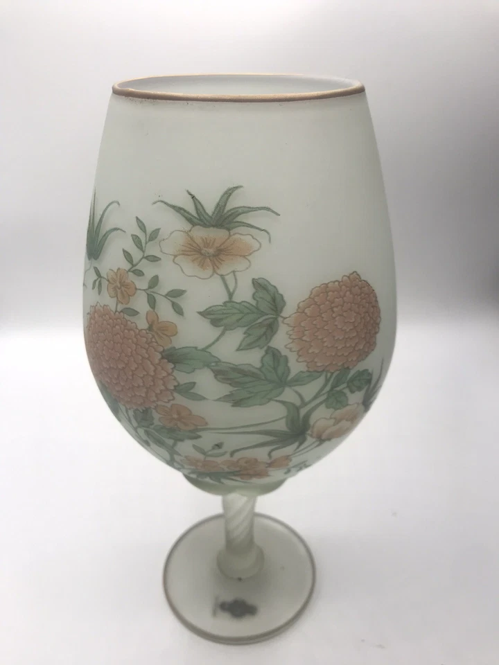 "Florero linterna de vidrio esmerilado satinado pintado a mano de 11"" borde dorado floral Perú UCGC DE COLECCIÓN" Foto 2 de 4