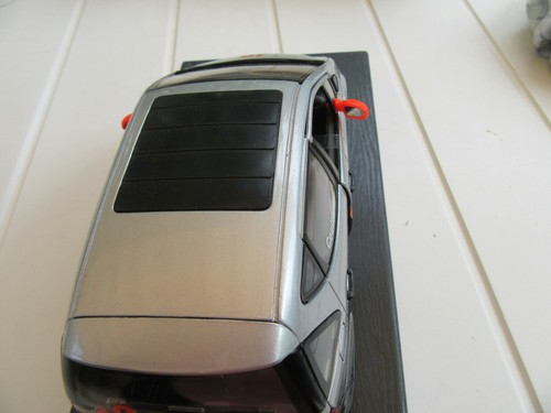 MERCEDES-BENZ A-CLASS ( Formula 1 DESIGN) MAISTO 1/18 COULTHARD N° 10 - Foto 5 di 5