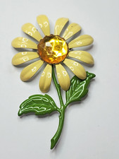 Bejeweled Daisy Flower Pin Brooch Yellow Green Enamel Metal Vintage Estate 3-5/8