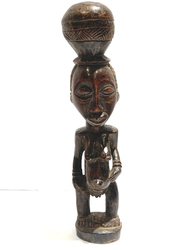 AFRICAN WOOD CARVED WOMAN WITH A JAR