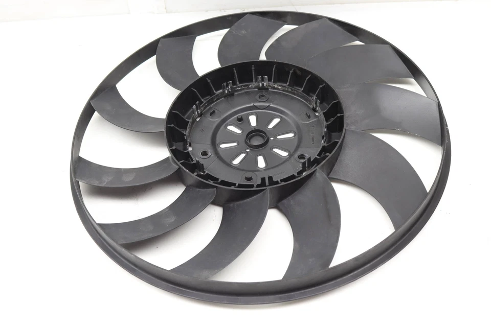 AUDI A8 QUATTRO 2011-2018 - Ventilador eléctrico izquierdo 400 W hoja 4H0959455AB Foto 2 de 4