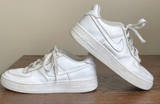 NIKE Air Force 1 Low Youth Size 5.5 Sneaker Triple White, FV5951-111