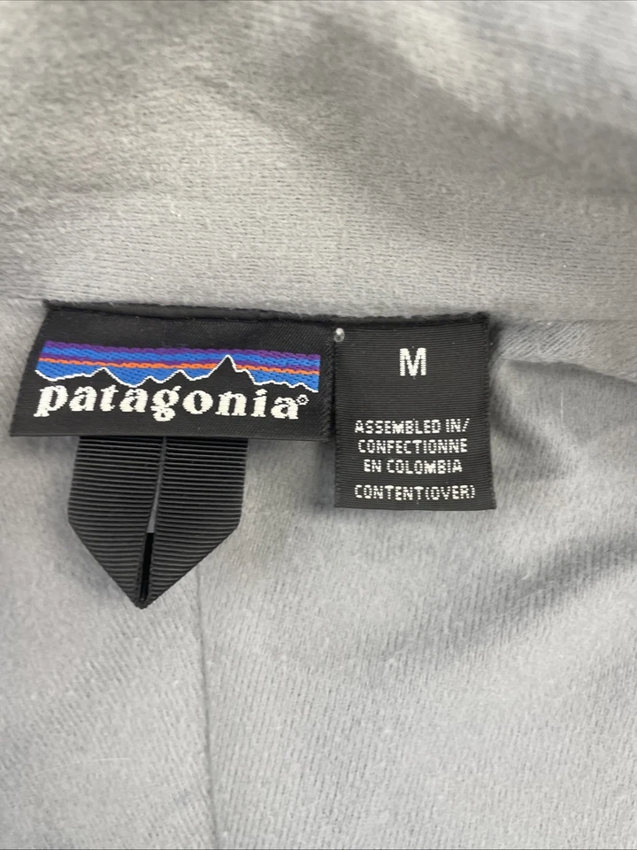 Chaqueta cortavientos Patagonia vintage ligera talla mediana negra Foto 3 de 4