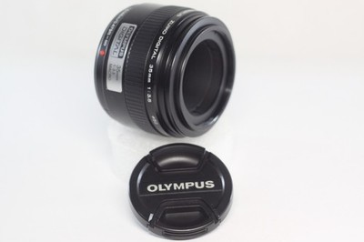 Olympus ZUIKO DIGITAL 35mm F/3.5 1:1 Macro AF Lens Four Thirds Mount