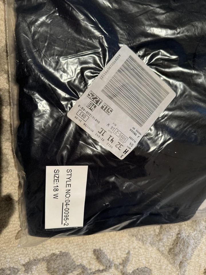 NWT Roaman's Women's Plus Size Double-Breasted Black Blazer 18W - Image 4 of 4