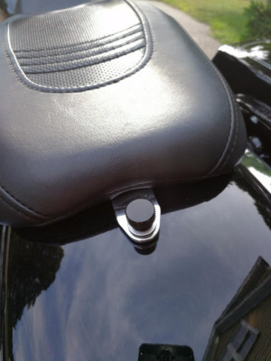 Koolsoo 1 Piece Motorcycle Seat Cover 1 Piece Knurled Screw Rear Cut Seat Screw Tab Koolsoo 1 Piece Motorcycle Seat Cover 1 Piece Knurled Screw Rear Cut Seat Screw Tab