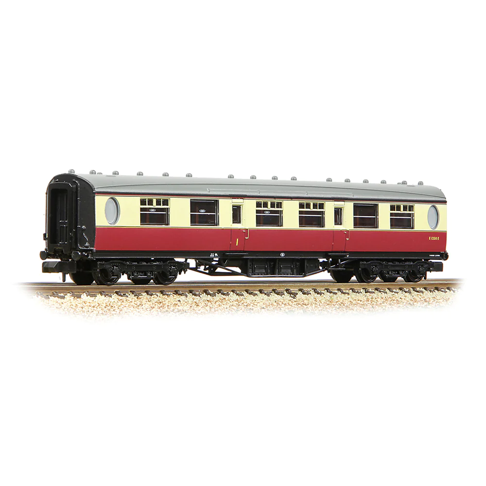 Graham Farish 376-226A N Gauge BR Thompson Comp Corr Coach Crim/Crm