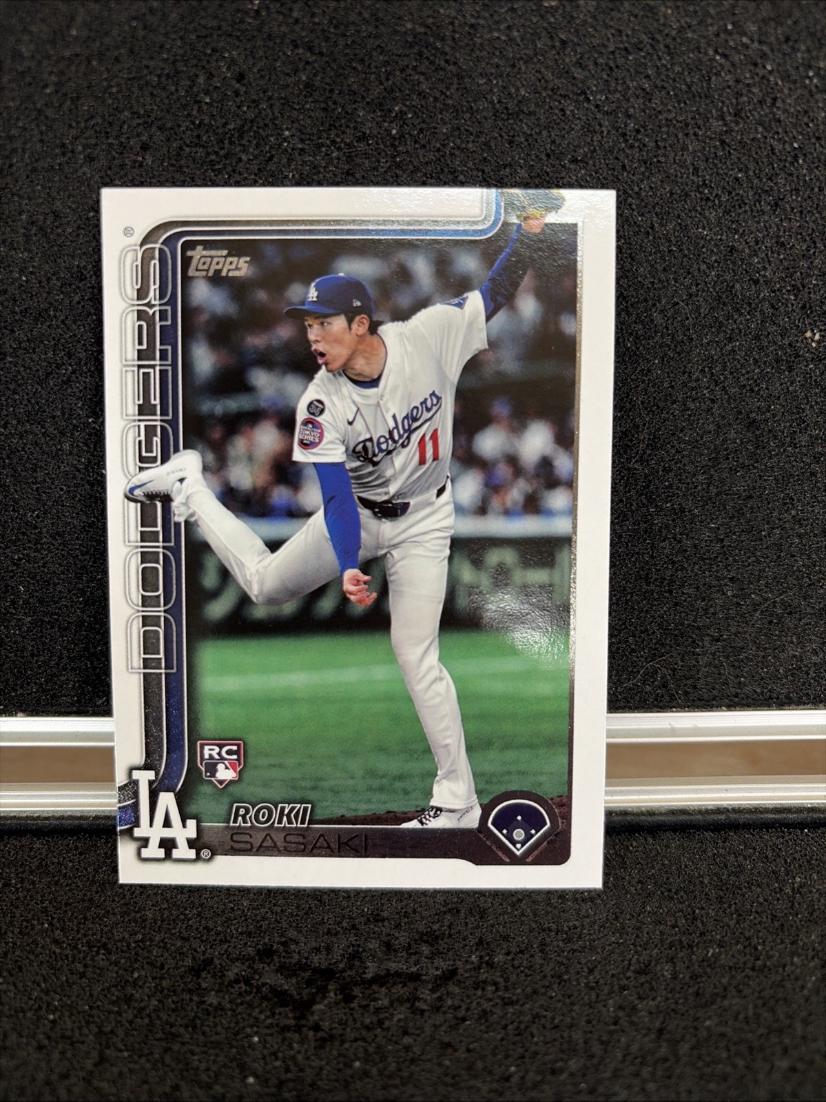 2025 Topps Complete Sets ROKI SASAKI Rookie Photo Image Variation DODGERS RC 558