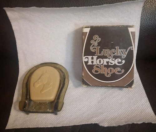 Jabonera de vidrio para herradura y jabón Trazarra 3,5 oz. Para Hombre Nuevo En Caja - Imagen 2 de 13