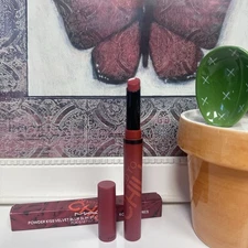 Mac Powder Kiss Velvet Blur Slim Stick Lipstick, 877 Devoted To Chili, Limited