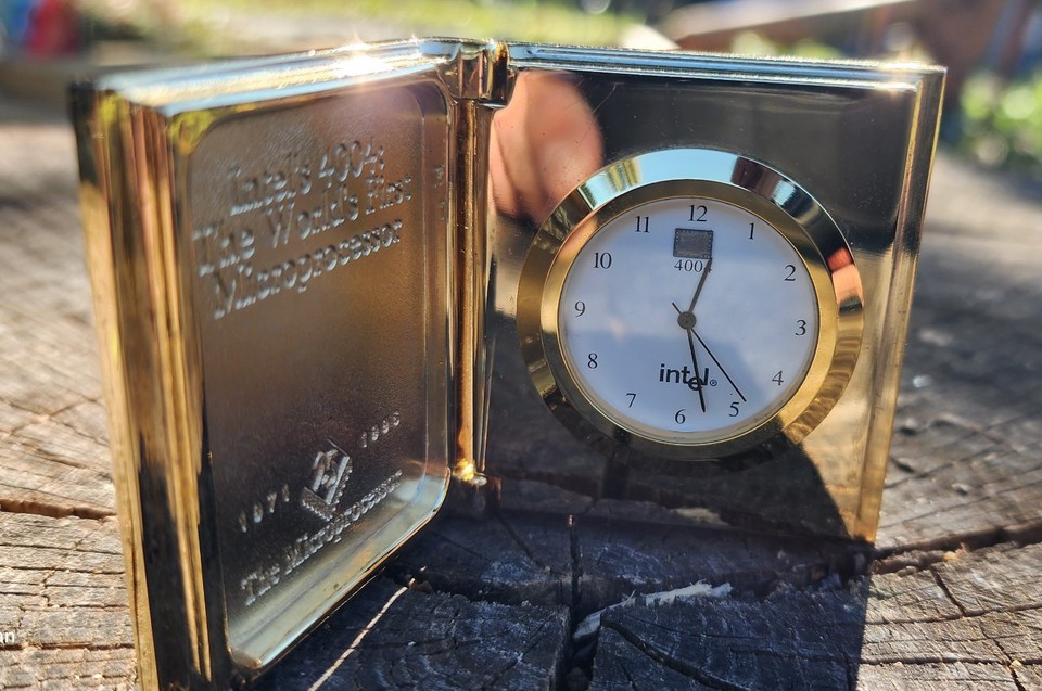 Intel 4004 CPU Microprocessor Anniversary Clock 1996 Ltd Edition | eBay