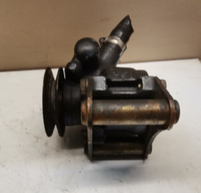 Pompe direction assistée Peugeot 205