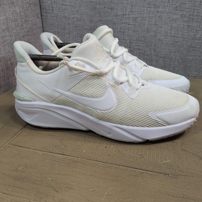 Nike Star Runner 4 (GS) White Laufschuhe DX7615-100   Größe UK 5,5 / US 6Y