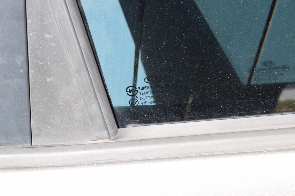 OEM 2010 2011 2012 2013 Kia Soul Gray Rear Right Passenger Door *Local Pick Up* - Image 3 of 4