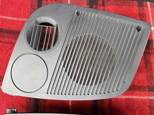 Saab Classic 900 Front Speaker Covers w Speakers L & R - Picture 3 of 8