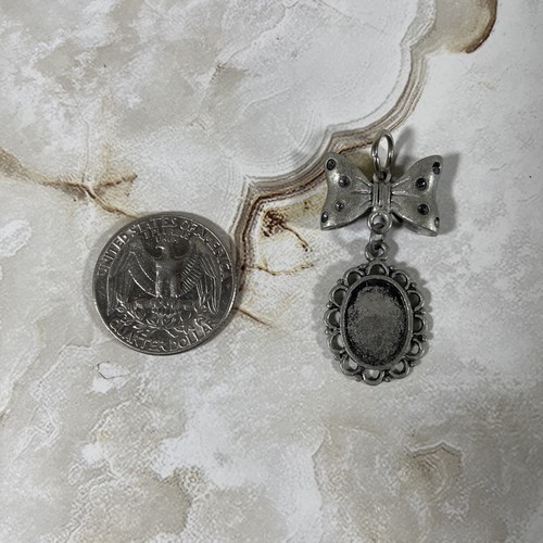 Sterling Silver Bow and Hanging Open Faced Locket Pendant Charm - Bild 4 von 6