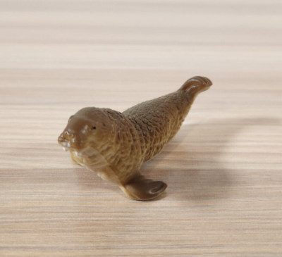 VTG 1997 Vinyl Walrus Toy Figure Aquatic Sea Mammal Realistic Small