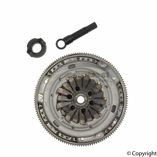 New LuK Clutch and Flywheel Kit 17050 038105264E for Audi for