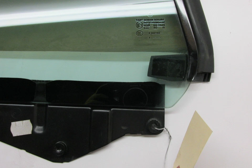 Mercedes Benz SL600 R230 2004-2006 OEM CUARTO TRASERO DERECHO CRISTAL Foto 2 de 4