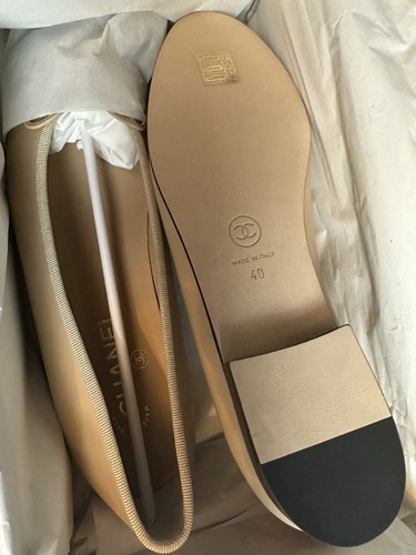 Größe 40 EU Neu im Karton Chanel beige Lammfell Cap Toe Ballerinas mit Quittung - Bild 16 von 17