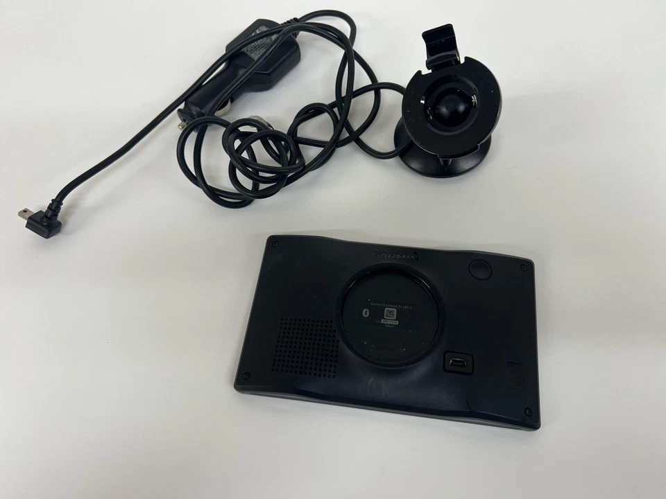 Garmin Drive Smart 51 LMT-S 5" GPS Navigator Lifetime Maps North America - Image 2 of 4